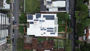 Familia Paiz z14 Paneles Solares Ecolumen