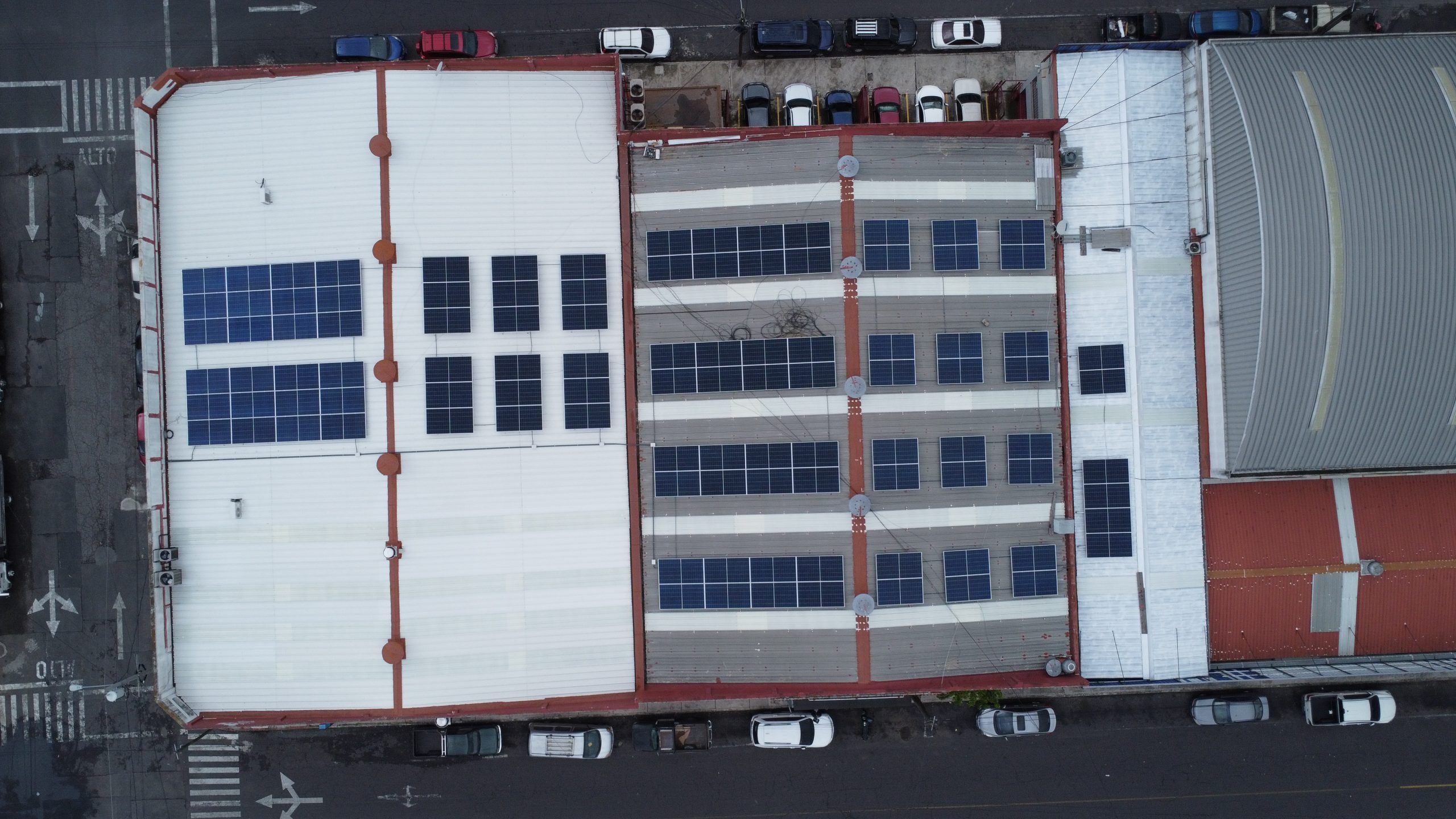 Llamasa, Zona 12 Paneles Solares Ecolumen 